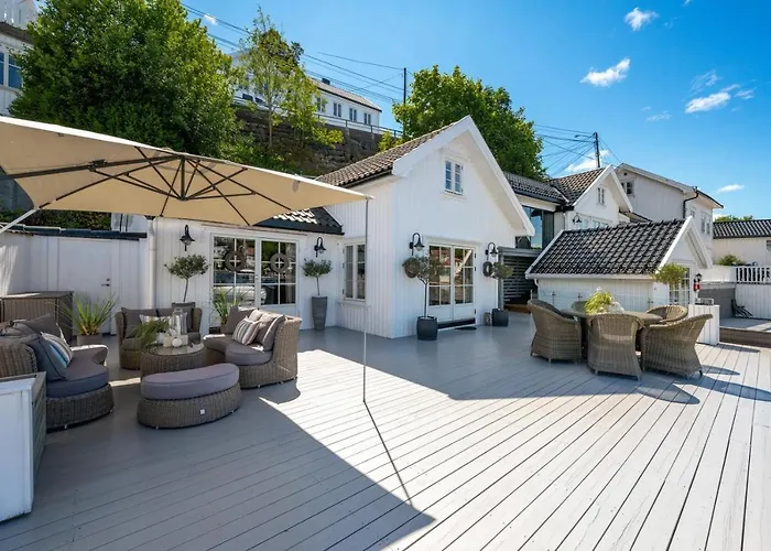 Luxurious Boathouse With Private Dock In The Best Location In Arendal